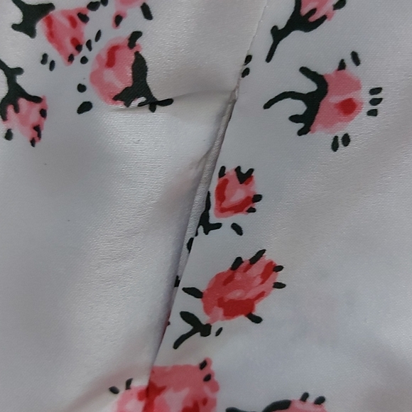 Morgan Lane Floral Robe/Barbie Core/Designer/One Size/NWOT - Picture 5 of 7